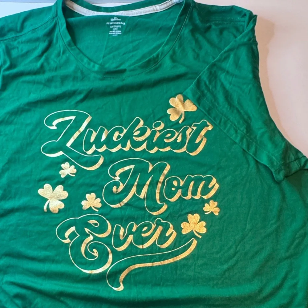 Luckiest Mom Ever Green St. Patrick’s Day Graphic Tee – XXXL / 3X - Picture 4 of 10